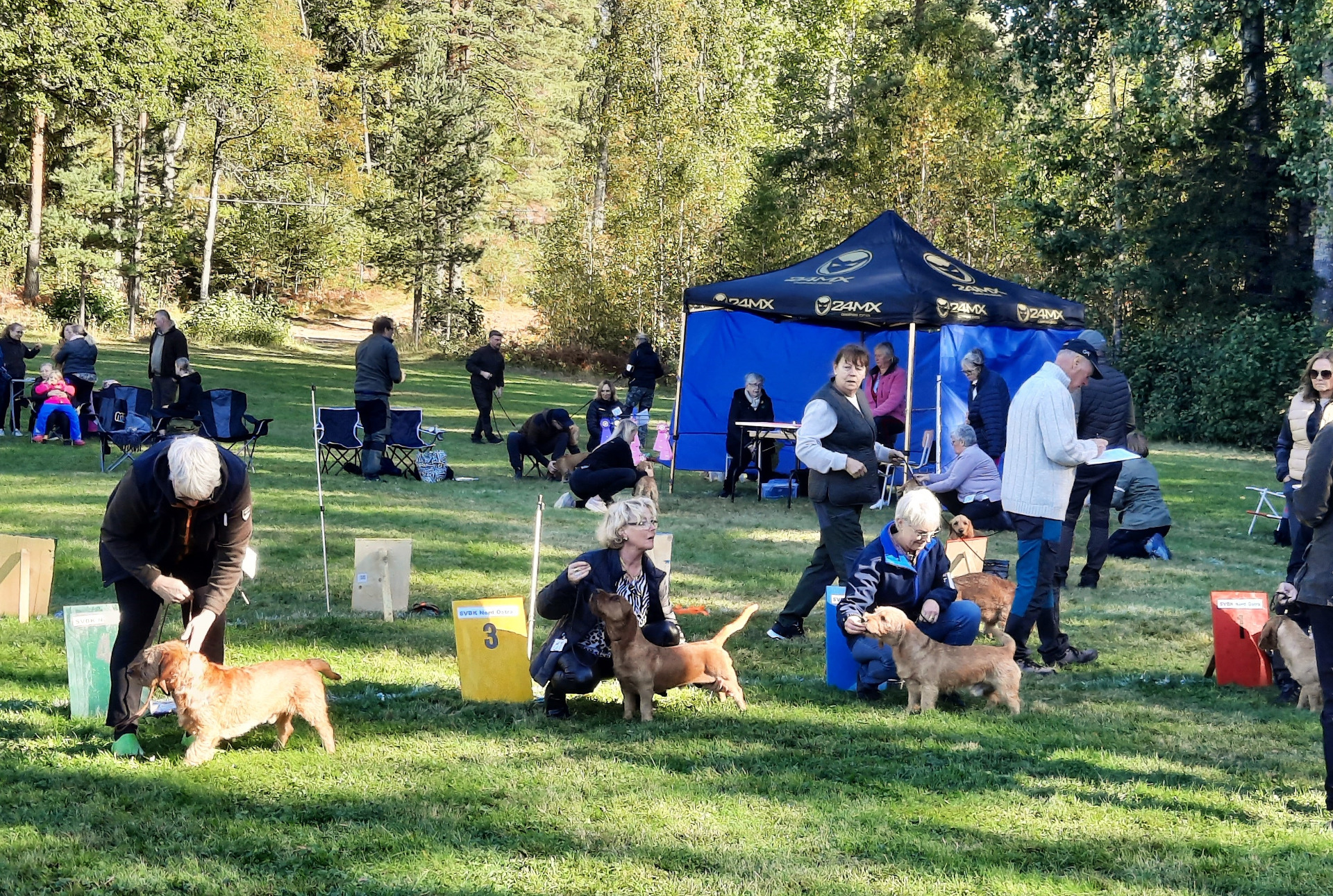 Fallbackskogs Fritjof "Kicke" till höger